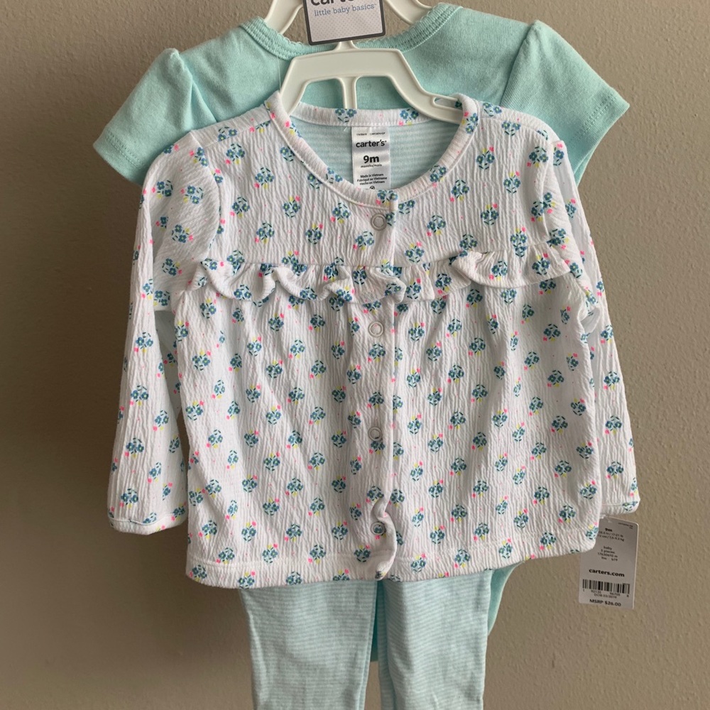 Carter’s 3 piece set